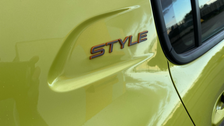 Peugeot 208 1.2 PureTech 100 Style 5dr Petrol Hatchback